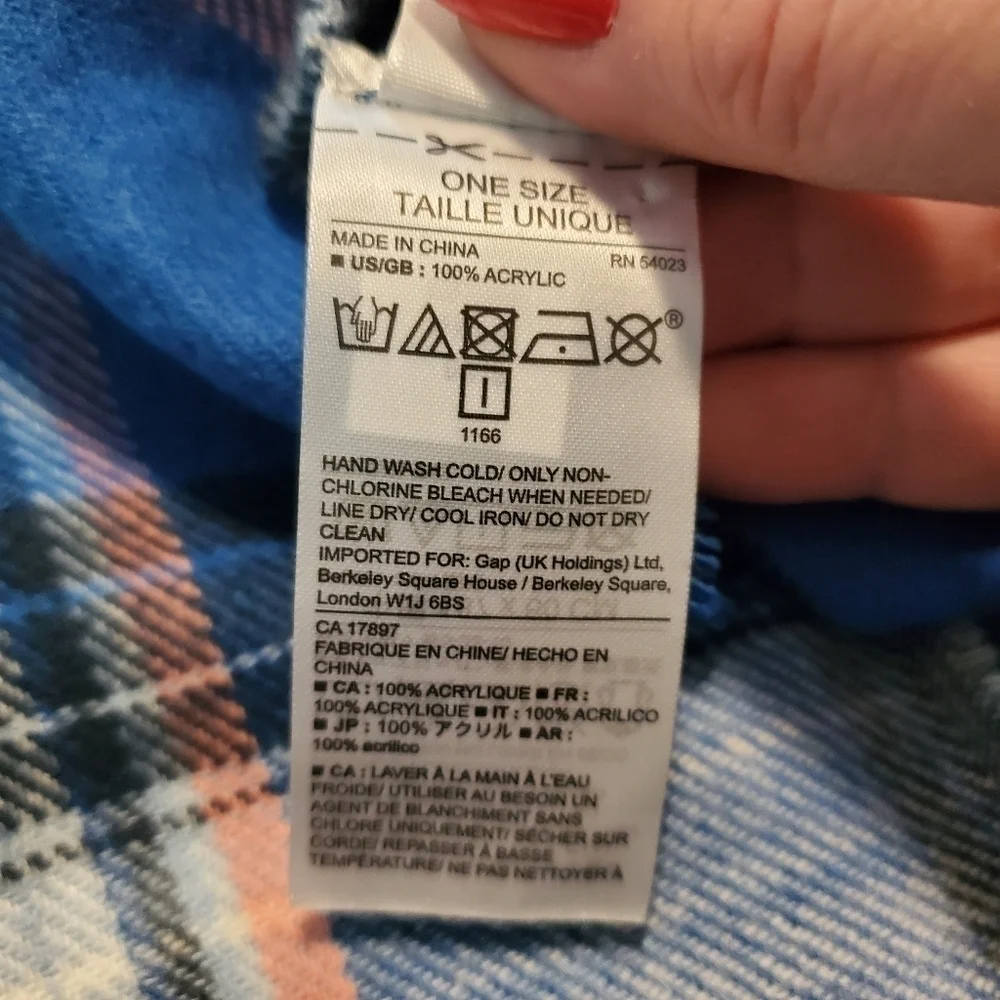 GAP plaid wrap